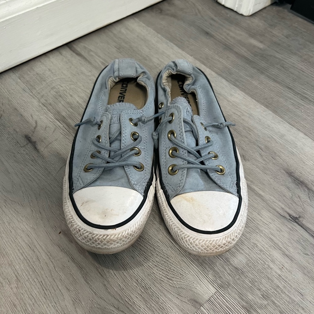 Converse blue low tops